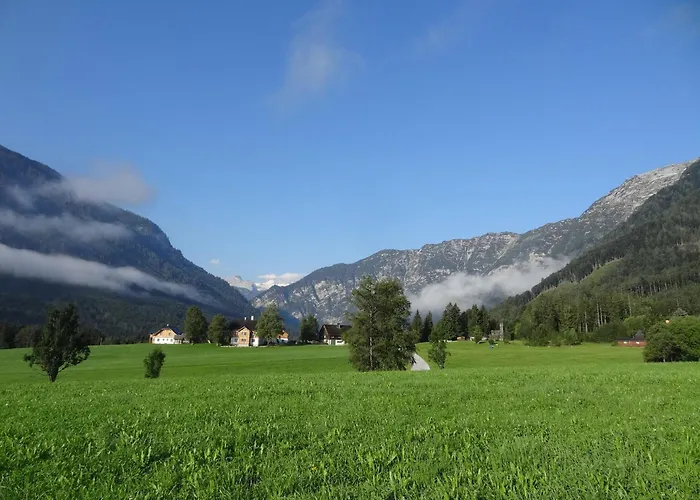 Stanglhof - By Mynests باد اوسي